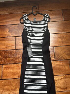 NWT Express Black & White Colorblock Bodycon Sheath Dress Size XS